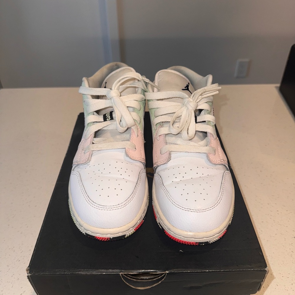 Air Jordan 1 Low Multi-Color - Picture 4 of 5